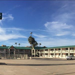 Safford Inn & Suites
